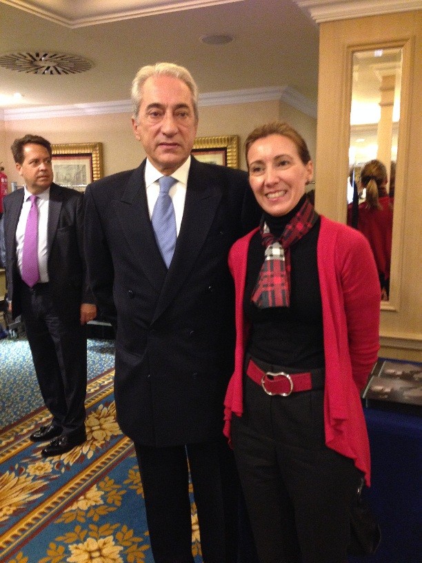 Raquel Serradilla con Embajador de Portugal